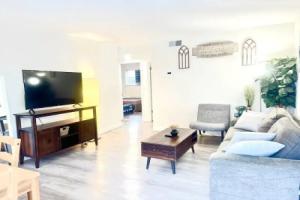 Silicon Valley Airbnb, Саннивейл