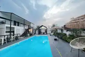 Penguin Villa Resort & Bistro, Ратчабури