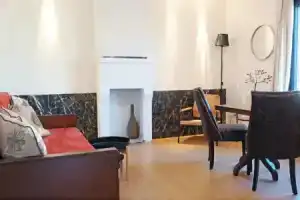 1951 Suites, Каламбака