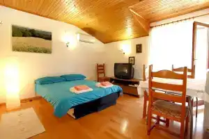 Apartment With 2 Bedrooms in Izola, With Furnished Terrace and Wifi Near the Beach, Изола