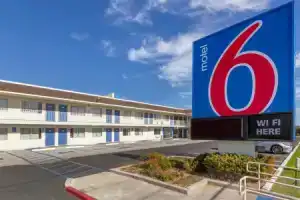 Motel «6-Phoenix, Az - North Bell Road», Финикс
