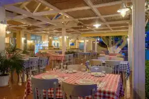 Mythos Suites Hotel, Тигаки