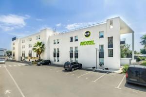 b&b hôTel Cannes La Bocca Plage, Канны