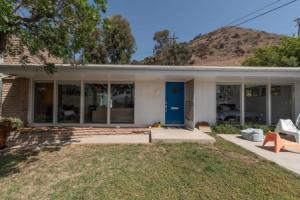 Mid-mod Pool Home With Palm Springs Vibe 2bdr, Лос-Анджелес