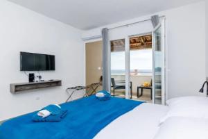 Apartment Petra 14 - Studio Apartment With Balcony and Sea View, Дубровник