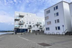 "central By the Sea, Close to the City", Ставангер