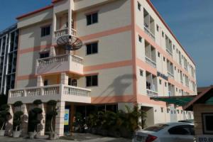 UJ apartment, Банг Саен