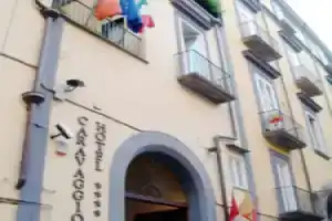 Caravaggio Hotel, Неаполь