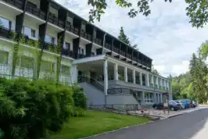 Отель «Green Paradise», Обзор