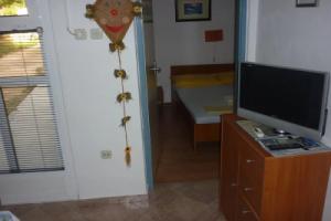 Apartments Fredy / A1 One Bedroom, Kaštel Kambelovac