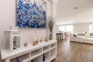 Nice Home in Bregi With Outdoor Swimming Pool, Wifi and 5 Bedrooms, Опатия