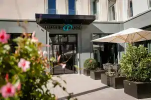 Motel «One Freiburg», Фрайбург