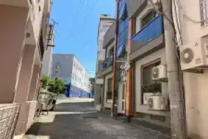 Yağız Apart, Чешме