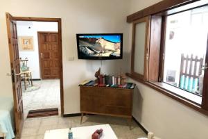 Studio in El Médano, With Enclosed Garden and Wifi - 100 m From the Be, Эль Медано