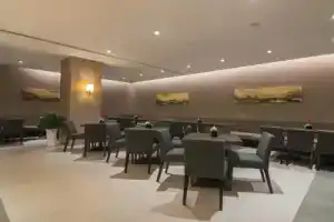 Home Inn Plus Xian Heping Road Branch, Сиань