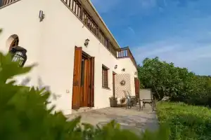 Villa Evzimthea, a wonderful house in the woods, Портария