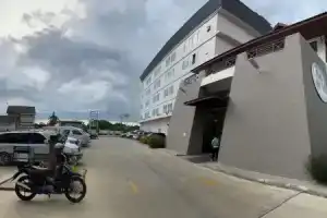Mayflower Grande Hotel Phitsanulok, Пхитсанулок