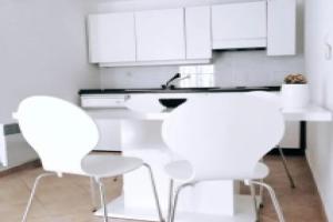 Apartments Marin, Тисно