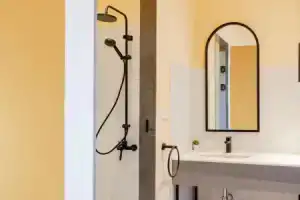 Brassbell Grey Studio Menasce House, Александрия