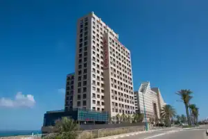 Апарт-отель «Almog Beach  מגדלי חוף הכרמל חיפה», Хайфа