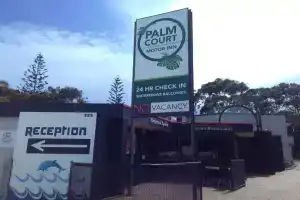Отель «Palm Court Motor Inn», Порт Маккуори