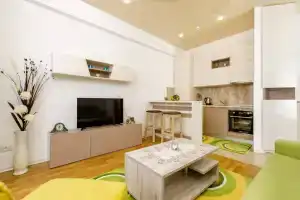 Lux Apartments Harmonia, Бечичи