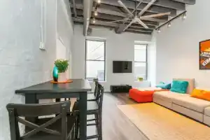 BOS006 2 Bedroom Apartment By Senstay, Бостон