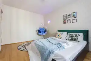 Moment House (Момент Хаус) на проспекте Советский 98, Москва