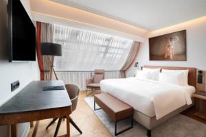 Radisson Collection Hotel, Basilica Budapest, Будапешт