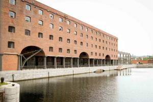 Titanic Hotel Liverpool, Ливерпуль