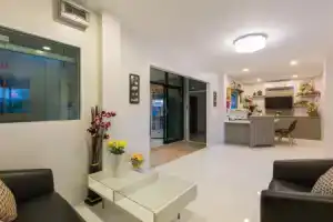 Phant at Thalang Service Apartment, Таланг