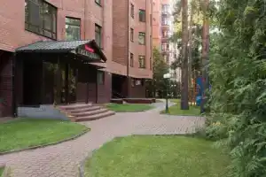 Гостиница «Пиккадилли», Жуковский