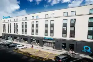 Q Hotel Plus Katowice, Катовице