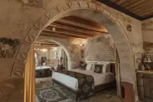 Şah Saray Cave Suites Halal Hotel, Гёреме