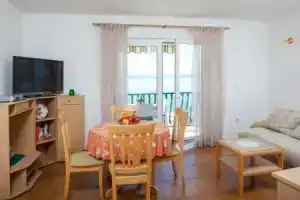 Apartments Waterfront IVAN 2, Драшнице
