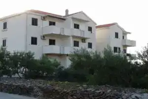 Apartment Lado, Супетар