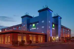 Holiday Inn Express Oxford Kassam Stadium, An Ihg Hotel, Оксфорд