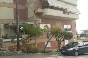 Hotel «Kallithea», Лутра-Эдипсу