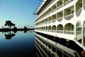 Hotel «Club Le Plein Sud Vacances Bleues», Йер