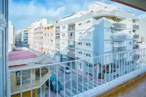 125 City Beach - Alicante Holiday, Торревьеха
