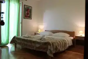Apartments Sweet Life, Супетар