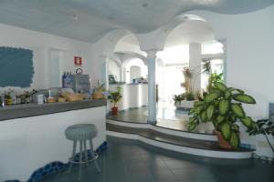 Hotel «Holiday», Праяно