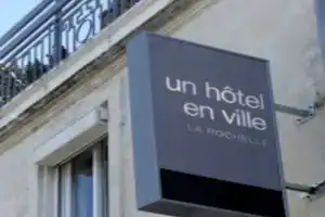 Отель «Un hôTel En Ville», Ла-Рошель