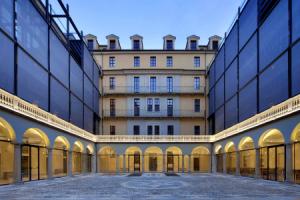 Отель «NH Collection Torino Piazza Carlina», Турин