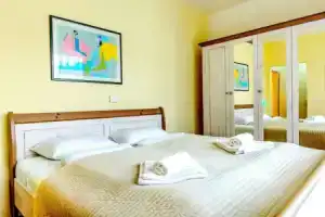 3 Bedroom Paulay Penthouse, Будапешт