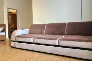 Rukavishnikova 9 Dvuhkomnatnye apartamenty v tsentre, Кемерово