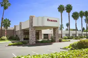 Отель «Ramada by Wyndham/Silicon Valley», Саннивейл