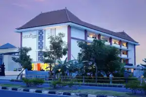 Amaris Hotel Sunset Road - Bali, Кута