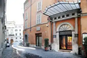 Hotel «Albergo Santa Chiara», Рим