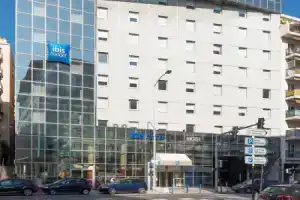 Отель «ibis budget Nice Californie Lenval», Ницца